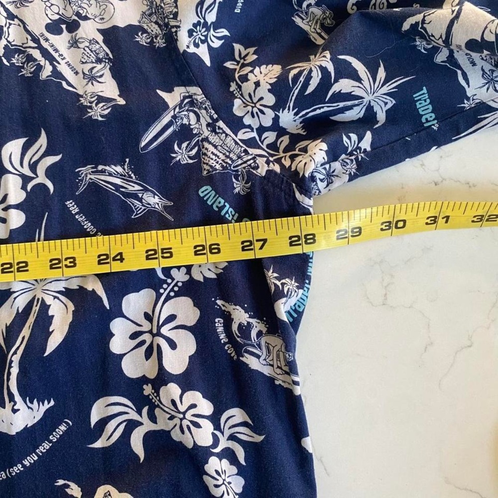Disneyland resort Trader Micks surf gear Hawaiian island men's shirt size XL - Picture 3 of 6